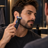MicroTouch SOLO — ilustrativna scena lične nege. AI reklamna vizualizacija.