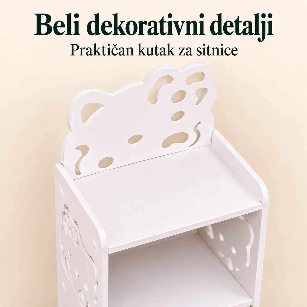 Beli dekorativni detalji — treći ugao
